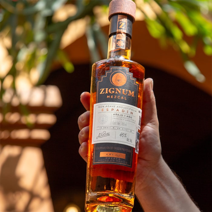 Mezcal Zignum Anějo 0,7l 40% + dárková krabička